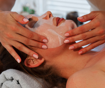 Higiene facial profunda Higiene facial profunda